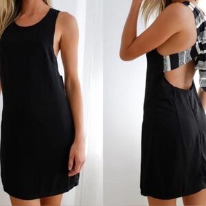 Lulu's Black Open-Back Shift Dress